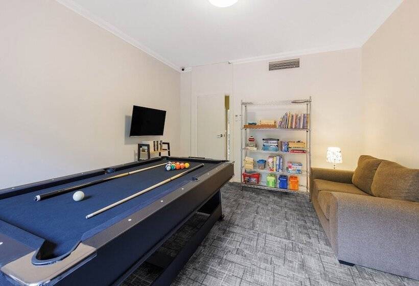 Kimberley Gardens Hotel, Serviced Apartments And Serviced Villas