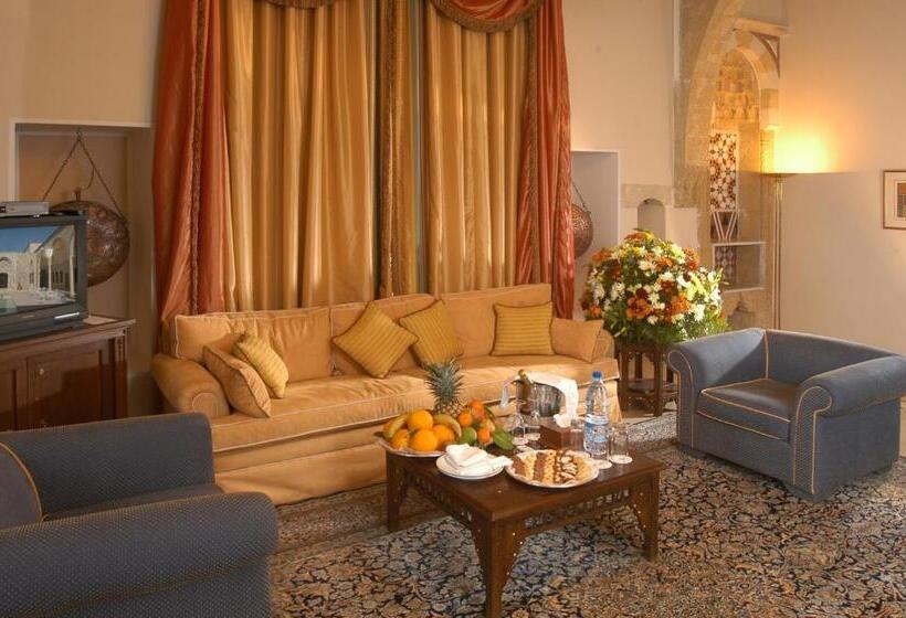 هتل Mir Amin Palace
