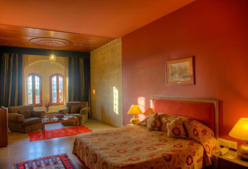 هتل Mir Amin Palace
