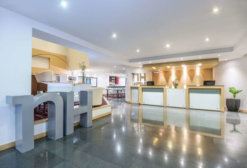 בית מלון כפרי Avani Royal Zona T Bogotá