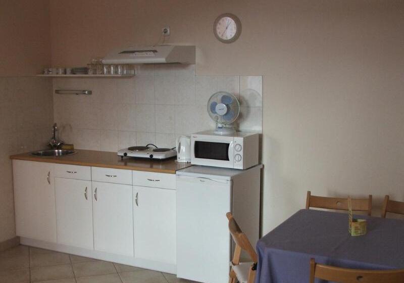 Fotos del hotel Papillon:  10