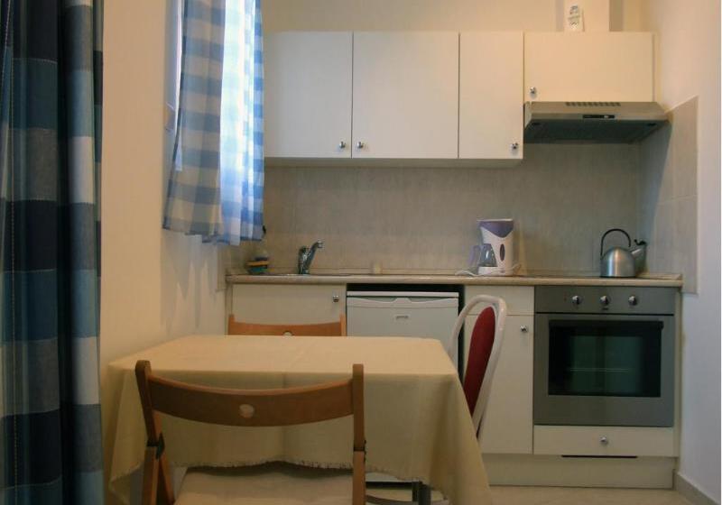 Fotos del hotel Papillon:  8