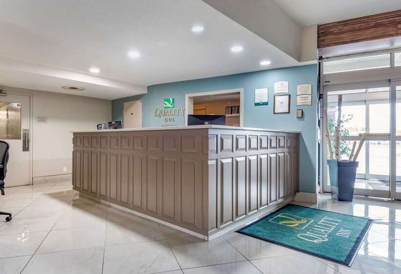 هتل Quality Inn