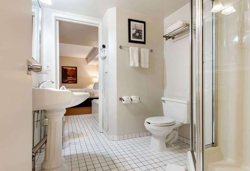هتل Quality Inn