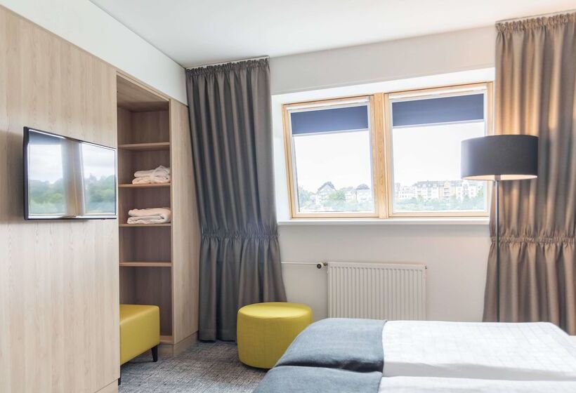 בית מלון כפרי Ramada By Wyndham Flensburg City