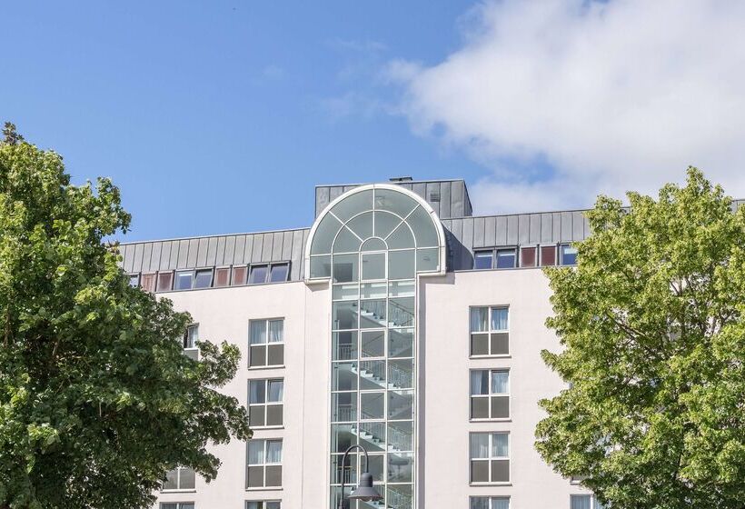 בית מלון כפרי Ramada By Wyndham Flensburg City