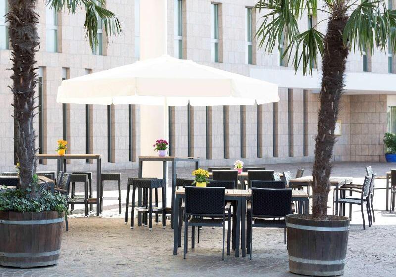 Fotos del hotel Novotel Freiburg Am Konzerthaus:  23