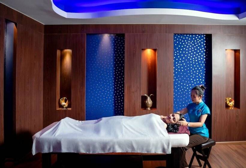 Novotel Phuket Vintage Park Resort