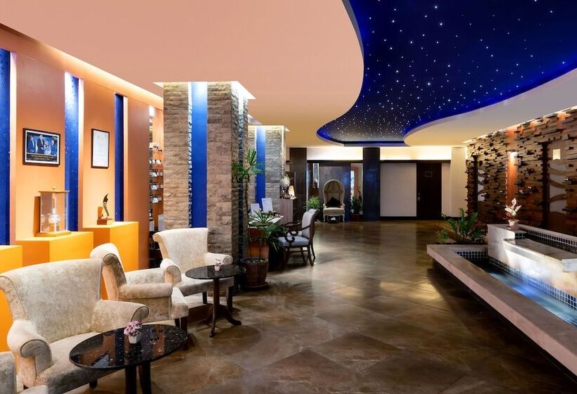 Novotel Phuket Vintage Park Resort