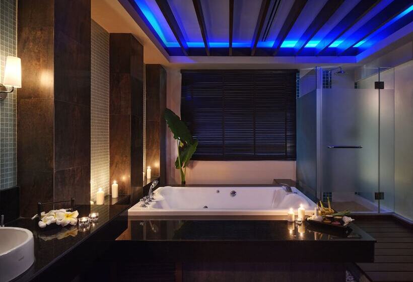 Novotel Phuket Vintage Park Resort