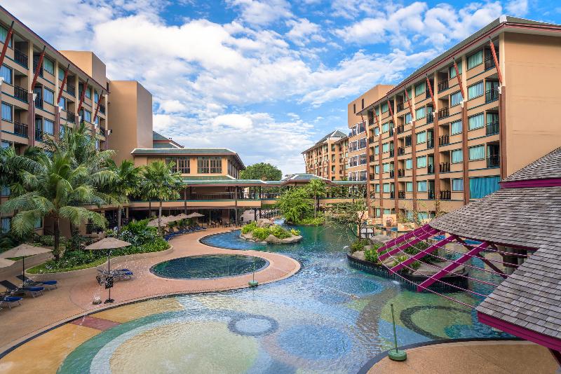 Novotel Phuket Vintage Park Resort