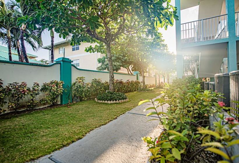 Seven Mile Beach Resort & Club