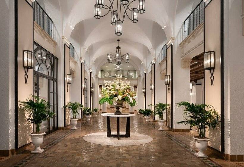 The Vinoy Resort & Golf Club, Autograph Collection