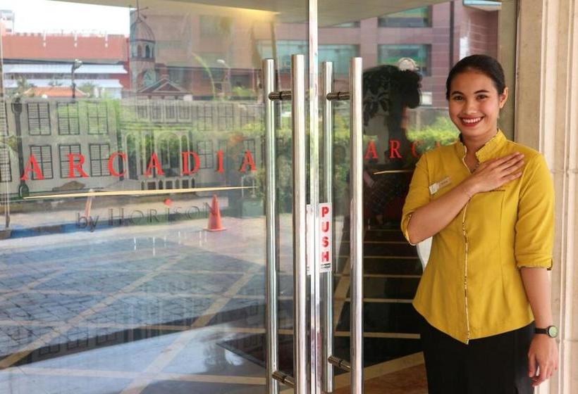 هتل Arcadia Mangga Dua By Horison