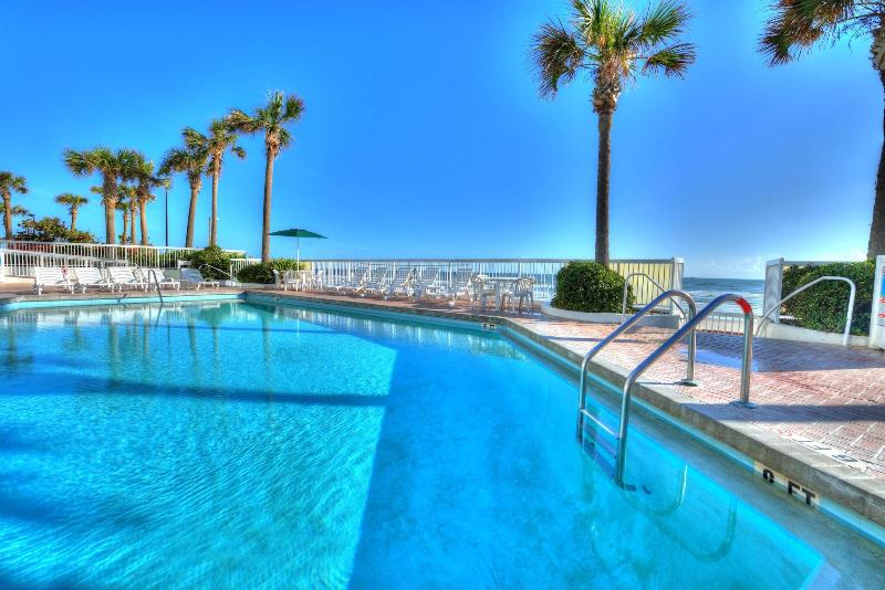 هتل Bahama House  Daytona Beach Shores