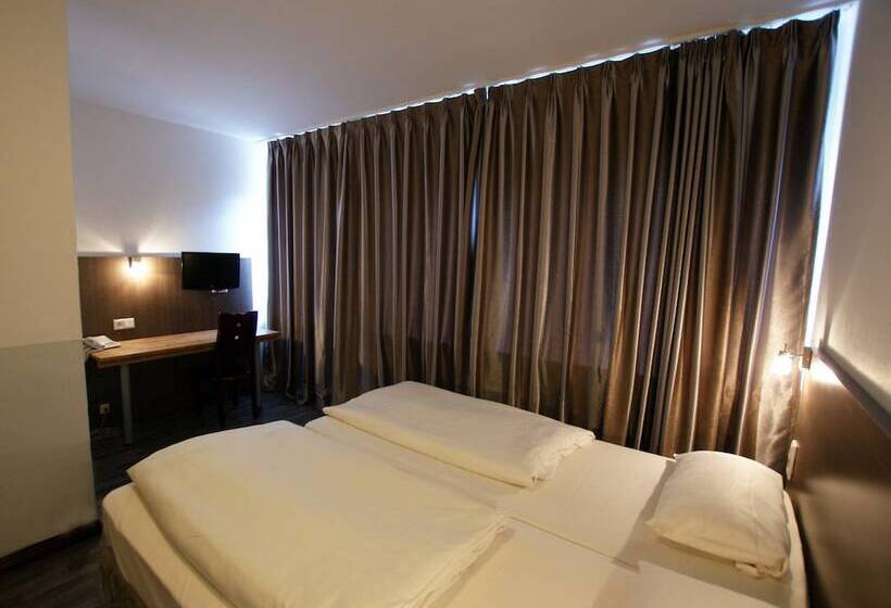 Fotos del hotel Bahn-:  7