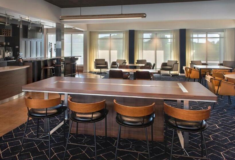 فندق Courtyard By Marriott New Haven Wallingford