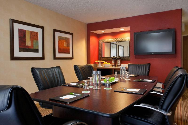 هتل Courtyard Sacramento Airport Natomas