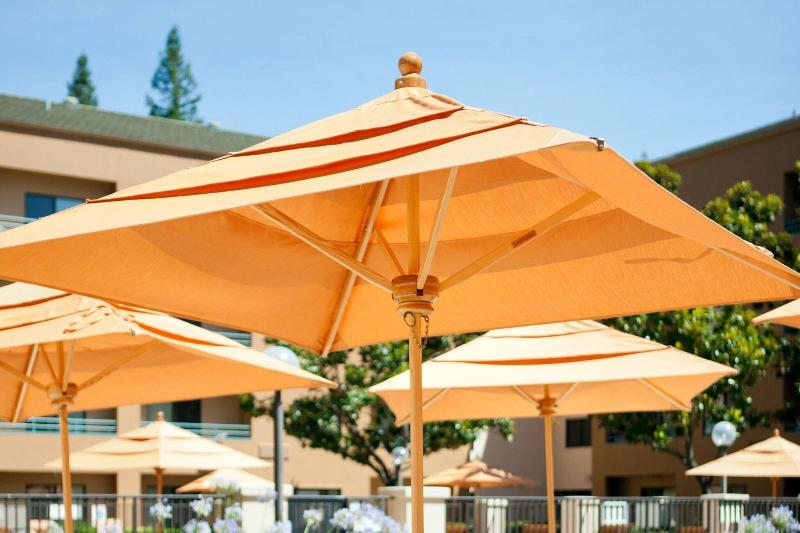 هتل Courtyard Sacramento Airport Natomas