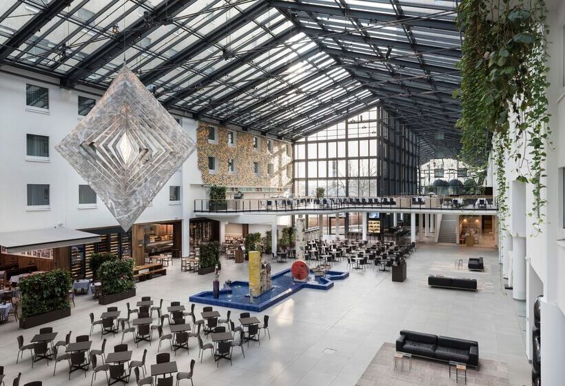 Fotos del hotel Estrel Berlin:  7