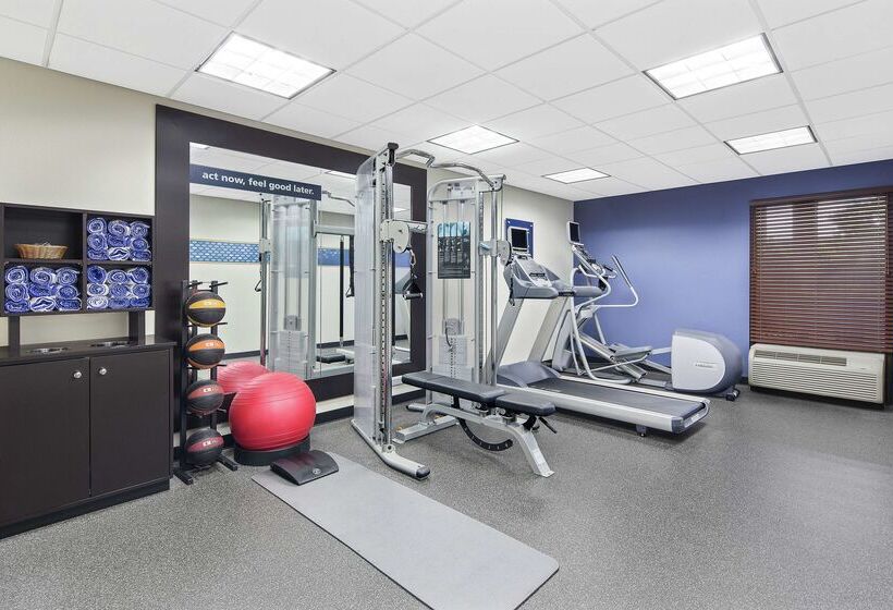 هتل Hampton Inn Atlantatown Center/kennesaw
