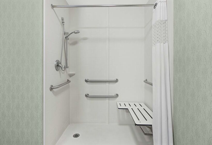 هتل Hampton Inn Atlantatown Center/kennesaw