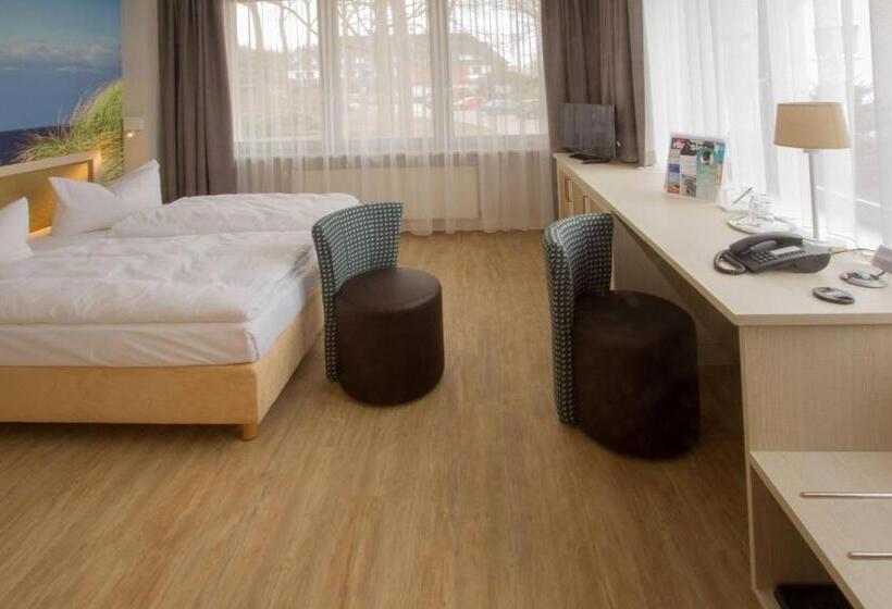 هتل Haus Am Meer