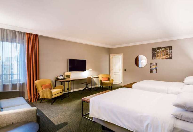 هتل Hilton Brussels Grand Place