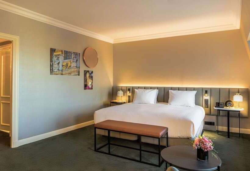 هتل Hilton Brussels Grand Place