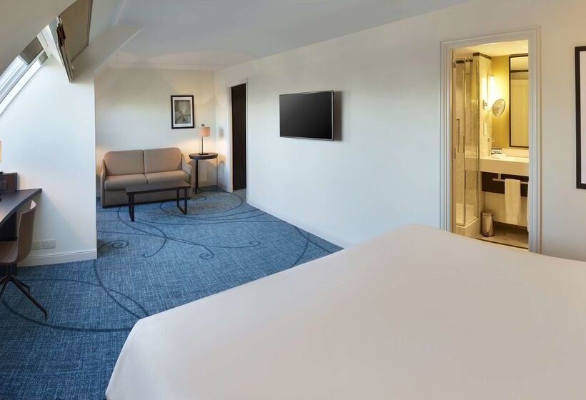 هتل Hilton Brussels Grand Place