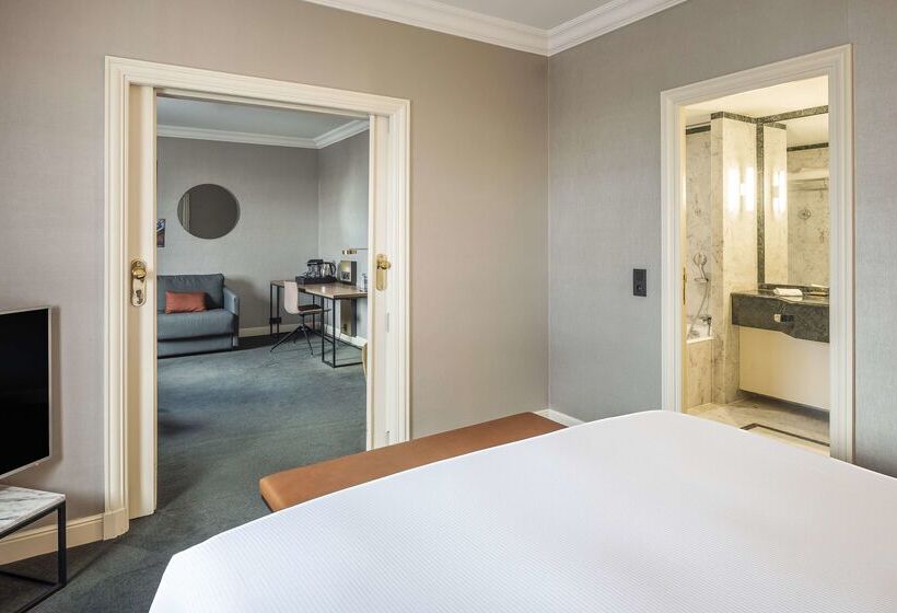 هتل Hilton Brussels Grand Place