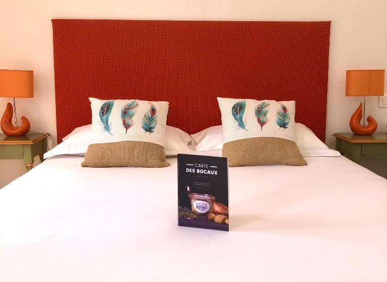 هتل Hôtel Jas Neuf