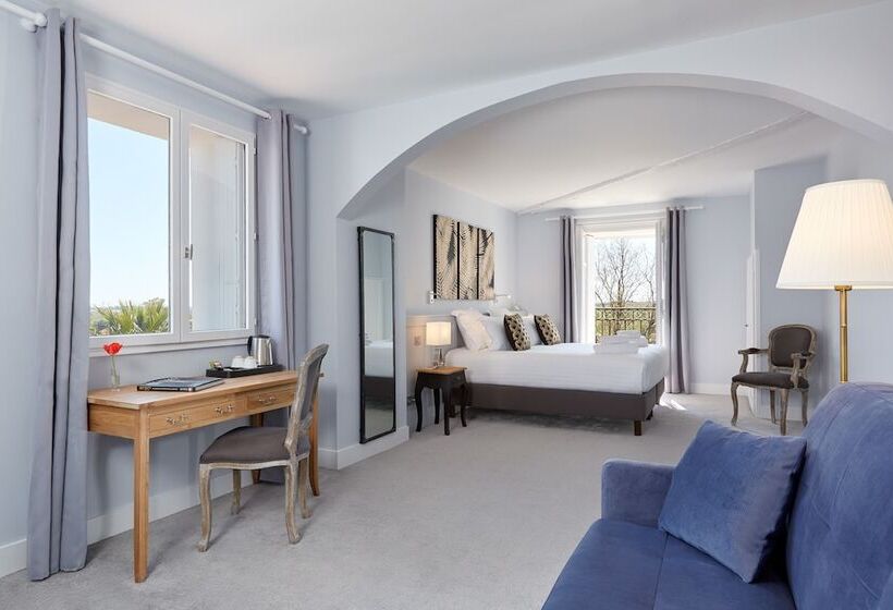 Отель Hôtel Saint Alban