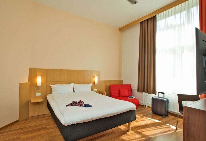 Fotos del hotel Ibis Berlin Neukölln:  4