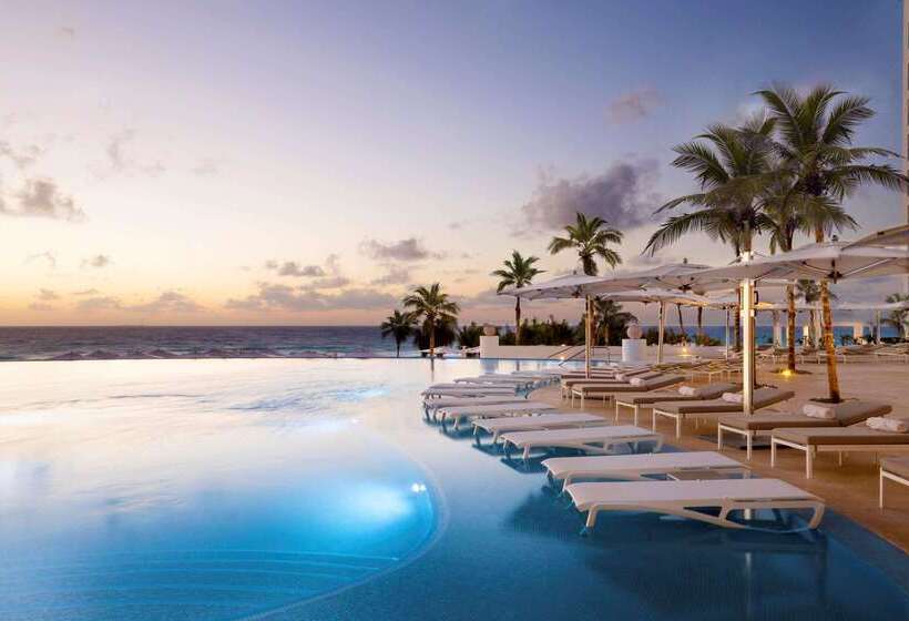 Hôtel Le Blanc Spa Resort All Inclusive  Adults Only