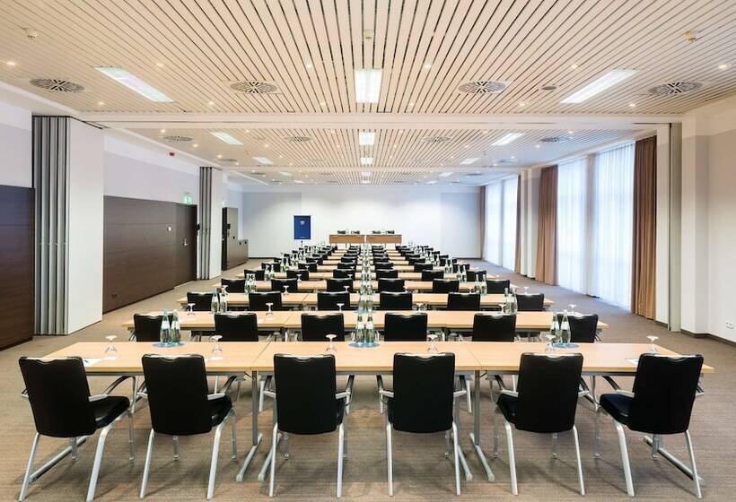 호텔 NH Frankfurt Airport West