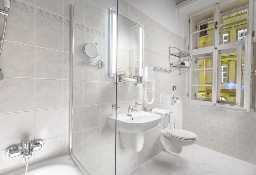 Fotos del hotel Pod V?ží:  6