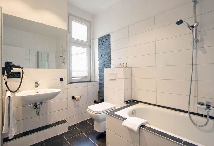هتل Schweriner Hof