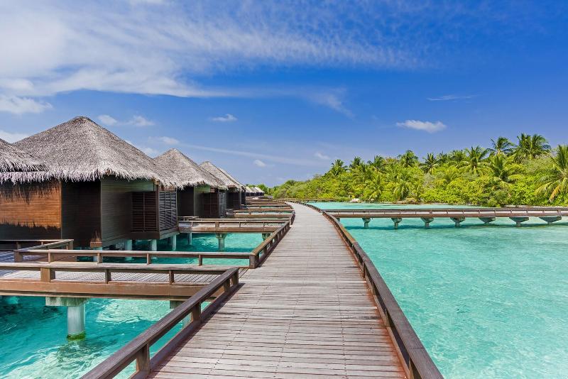 Sheraton Maldives Full Moon Resort & Spa