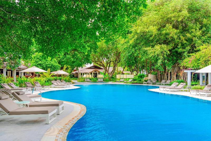 Sheraton Maldives Full Moon Resort & Spa