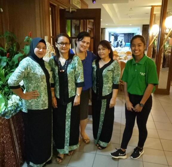 هتل Telang Usan