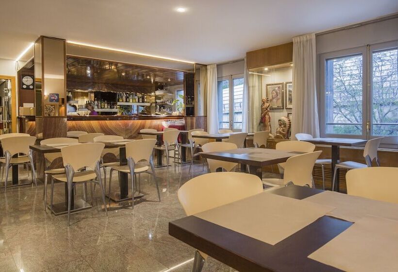 Fotos del hotel YOMO Imperial:  10