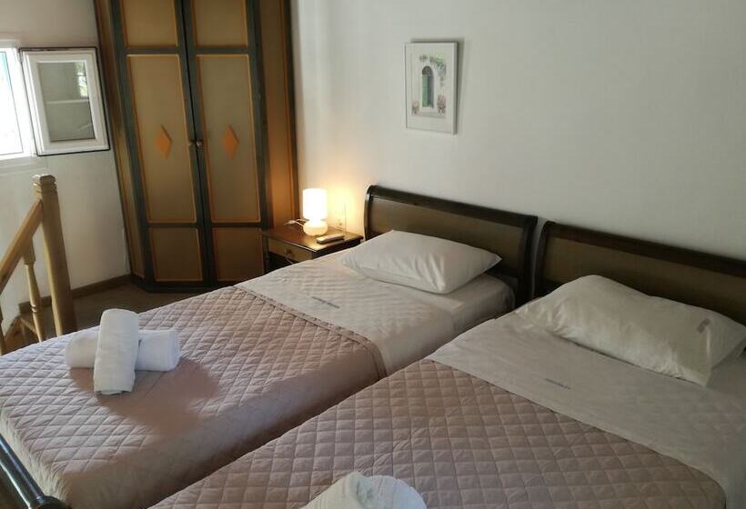 هتل Andromeda Residence