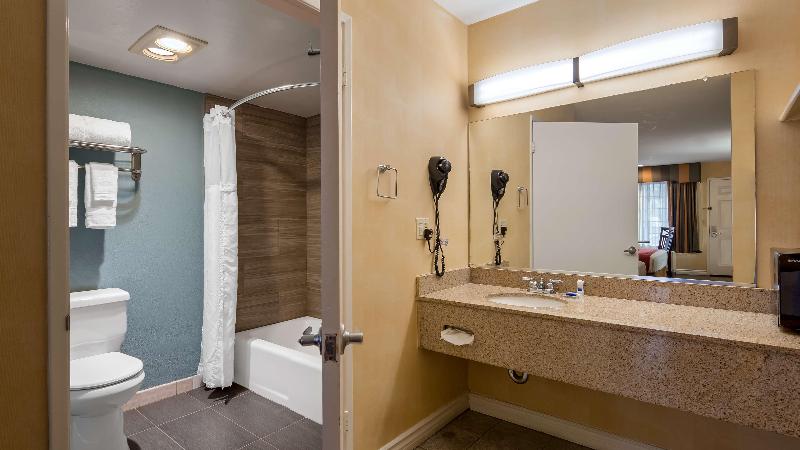 هتل Best Western Palm Garden Inn