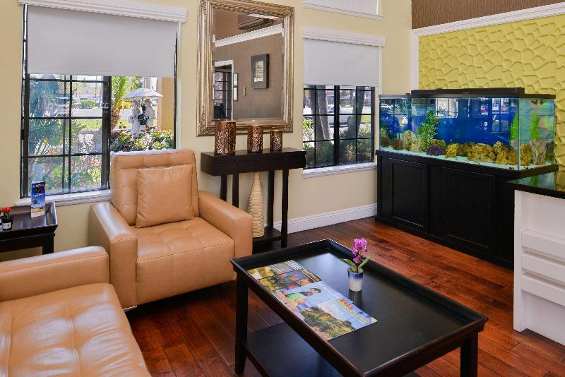 هتل Best Western Palm Garden Inn