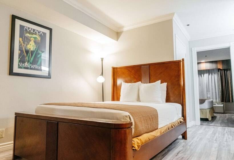 هتل Best Western Palm Garden Inn