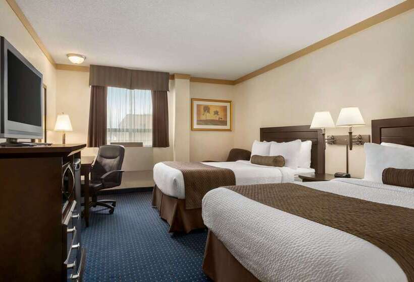 Отель Days Inn & Suites By Wyndham Sault Ste. Marie On