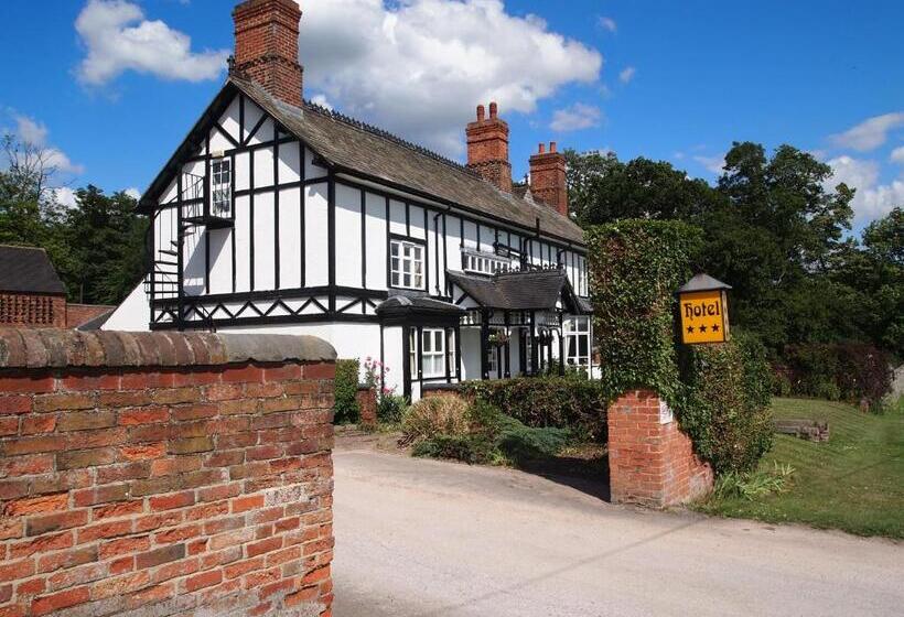 هتل Donington Park Farmhouse