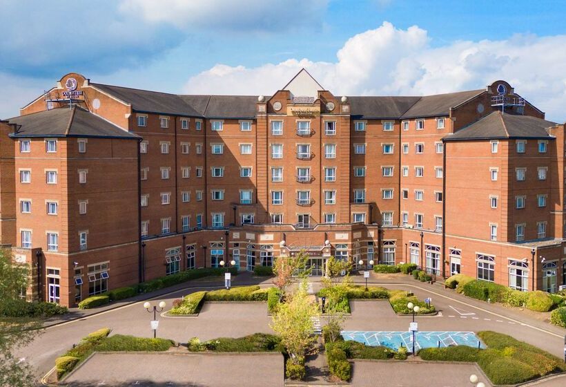 هتل Doubletree By Hilton Dartford Bridge