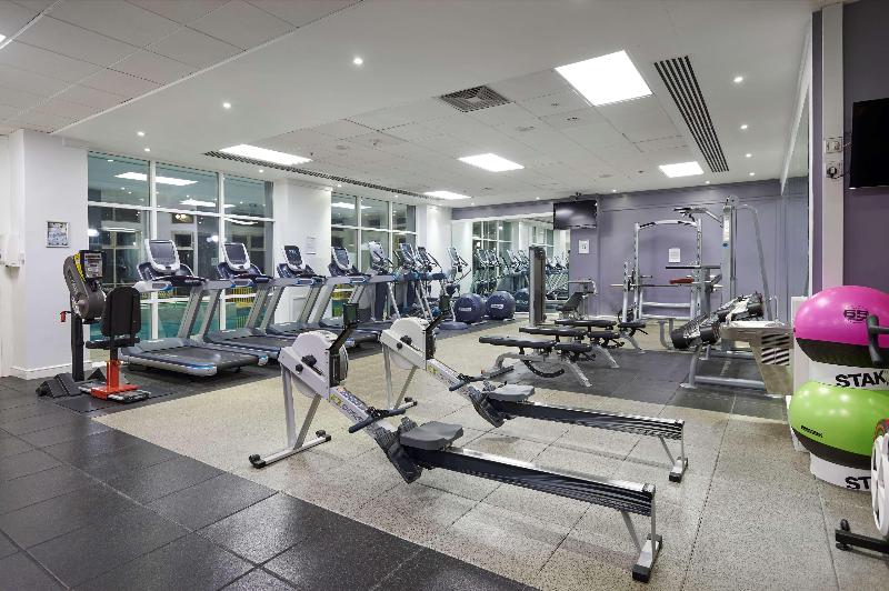 هتل Doubletree By Hilton Dartford Bridge